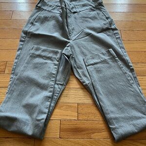 Old Navy Men's Cargo Pants in Gray